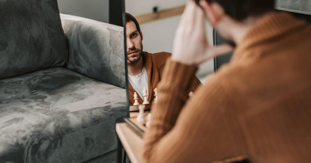 Septyni pagrindiniai bruožai, išduodantys, kad šalia jūsų – narcizas: psichologo paaiškinimas