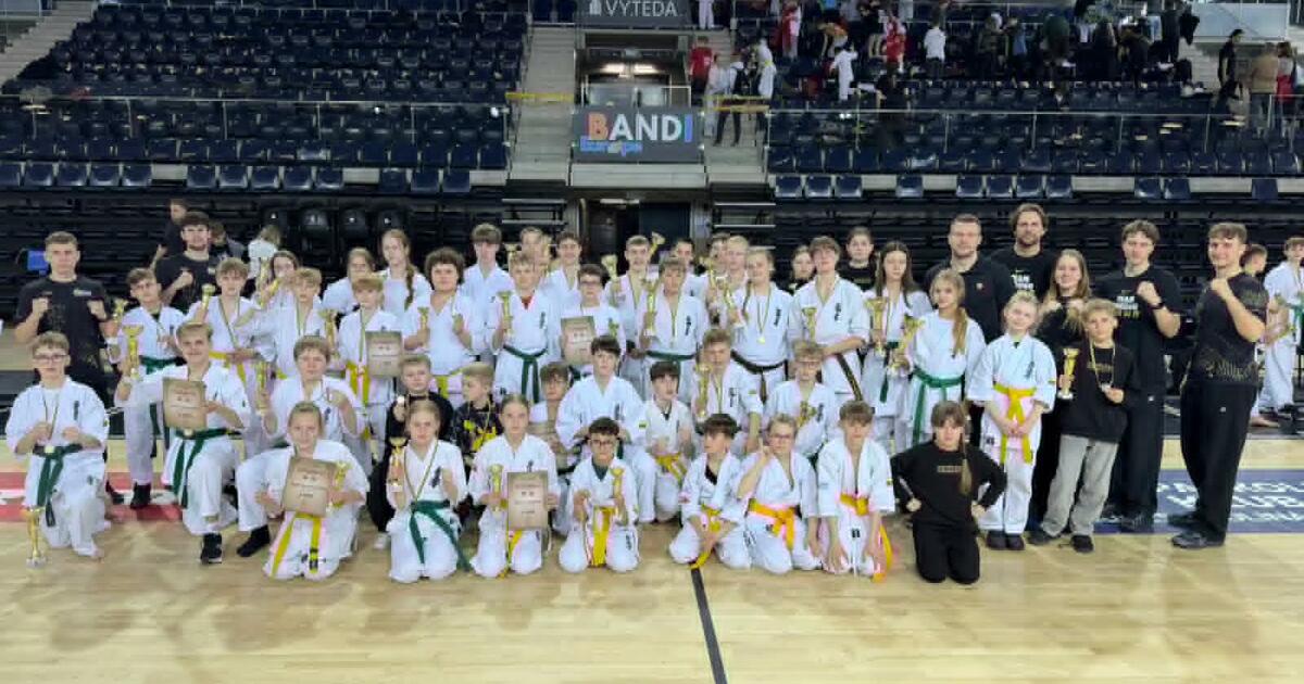 Karate kiokušin mokyklos „Shodan” auklėtinių komanda Lietuvos vaikų-jaunučių kumite čempionate iškovojo daugiausiai medalių