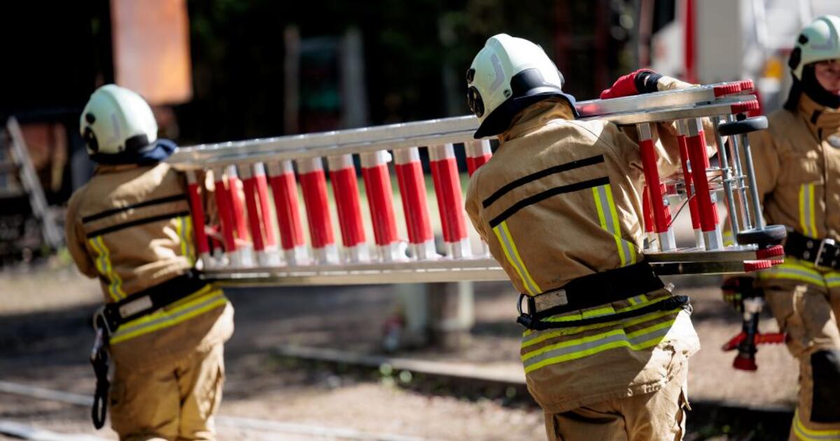 Neįprasta gelbėjimo operacija: vaikus iš buto išvadavo ugniagesiai