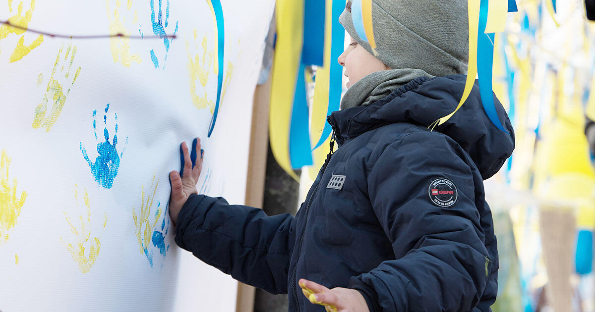 Jaukiomis miesto gatvelėmis vaikšto gimtinės ilgesys: kaip Klaipėdoje skleidžiasi ukrainietiška tapatybė?