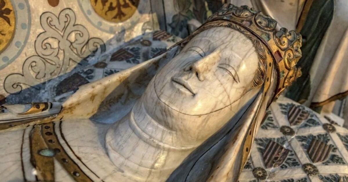 Atvertas vienos galingiausių viduramžių Europos karalienės k