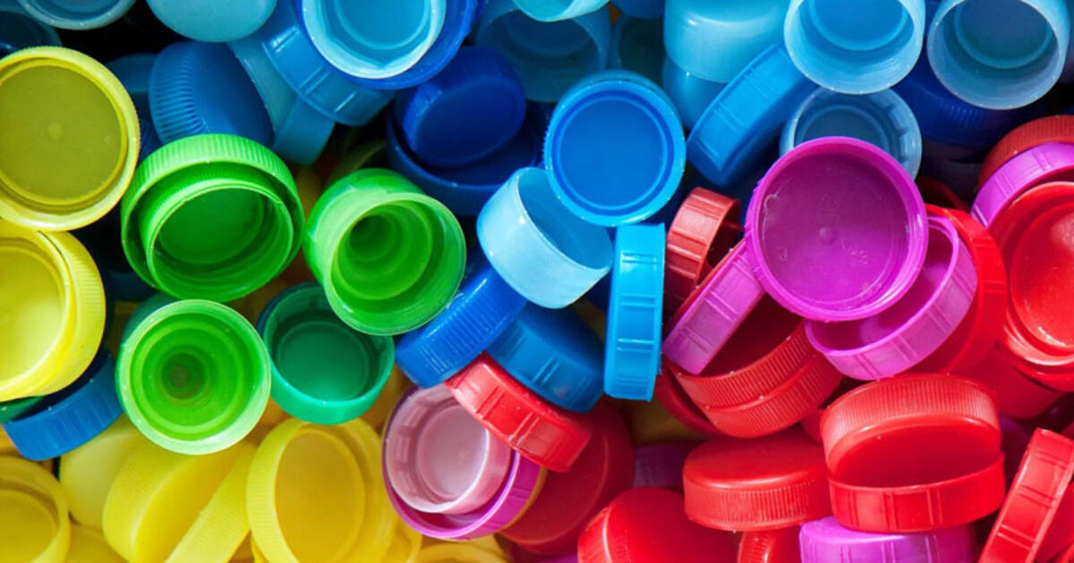 Ne šiukšlė, o radinys: kaip plastikiniai kamšteliai padės su