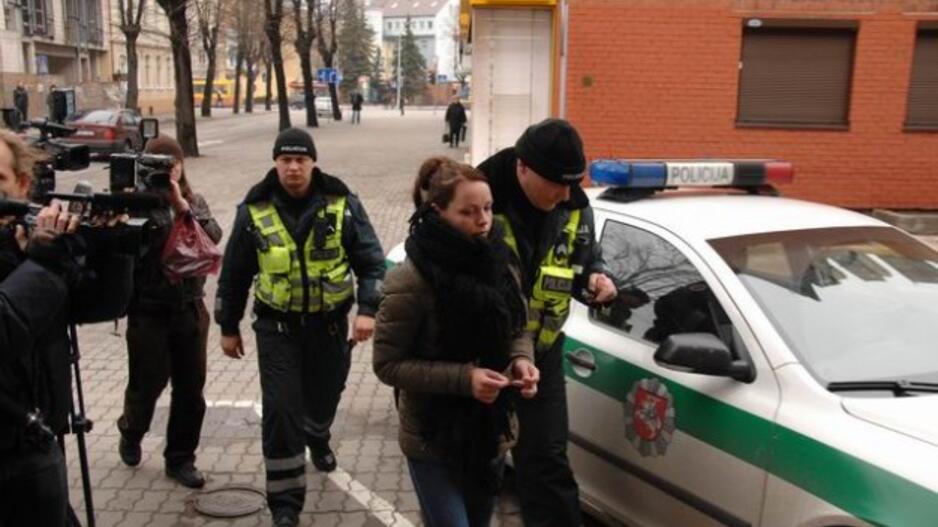 Teisme - dvynukų nužudymu įtariama Viktorija Filiponenko