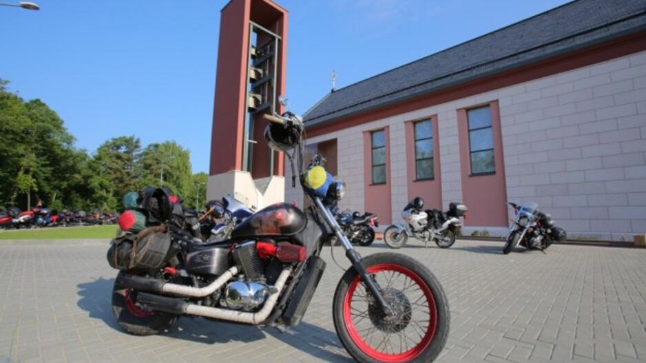 Žinią apie onkologijos centrą skleis motociklininkai