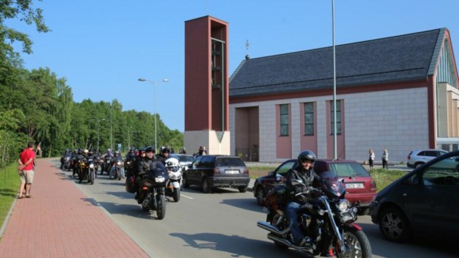 Žinią apie onkologijos centrą skleis motociklininkai