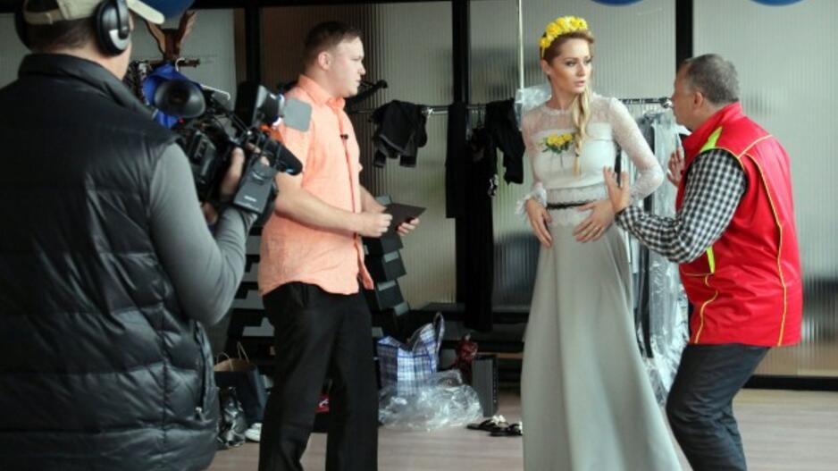 Dizainerės Natalijos Šakelienės kolekcijos modeliais tapo ir Rūta Mazurevičiūtė, ir Gediminas Juodeika