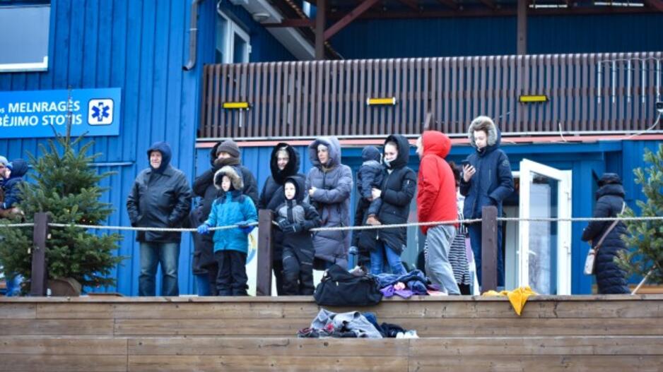 Sveikuoliai metus sutiko Baltijos bangose