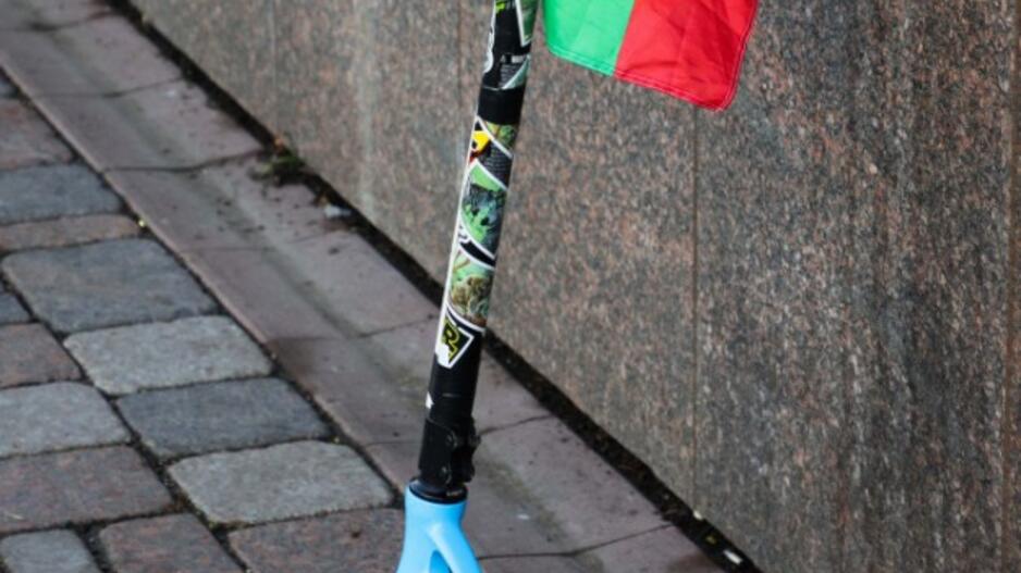 Gedimino pilies bokšte iškelta nauja trispalvė