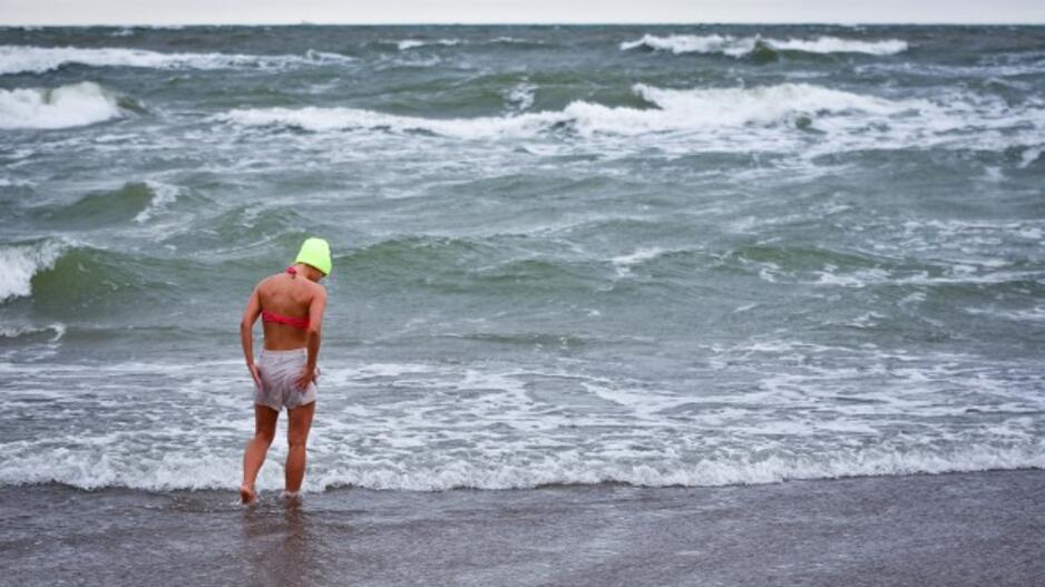 Sveikuoliai metus sutiko Baltijos bangose