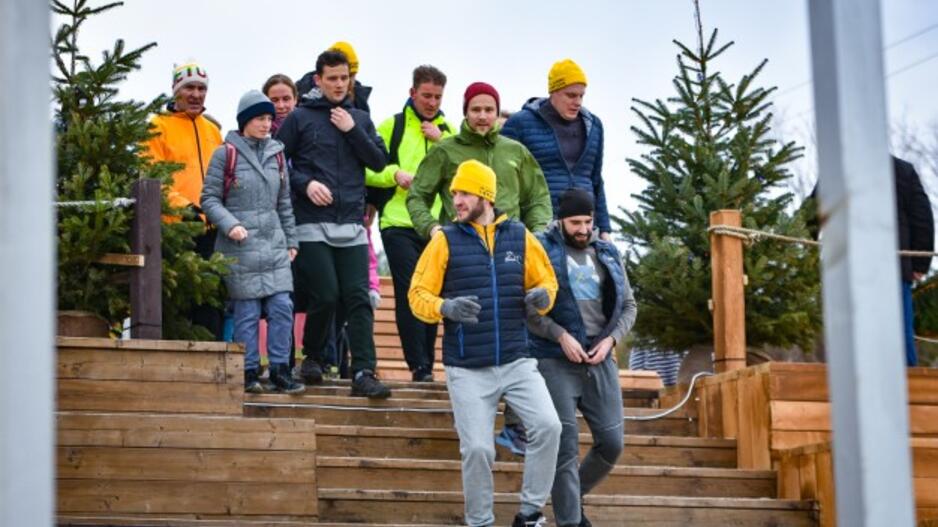 Sveikuoliai metus sutiko Baltijos bangose