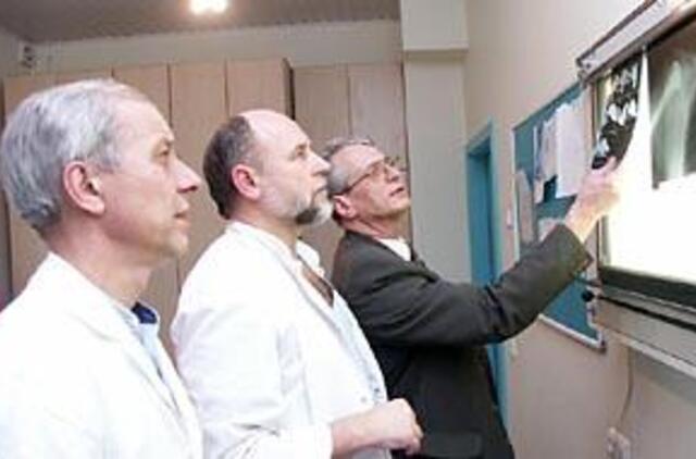 Dirbtinis peties sąnarys - būdas susigrąžinti ranką 