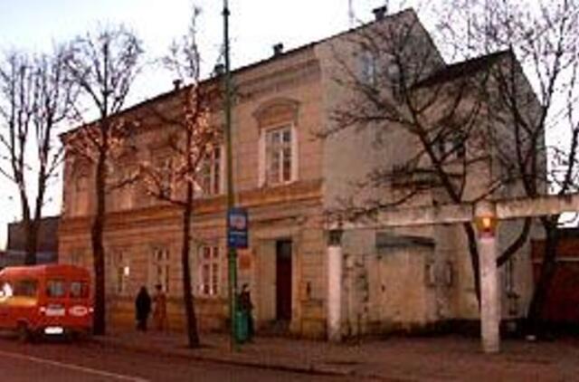 Antstolių uolumas skolininkais verčia niekuo dėtus piliečius 