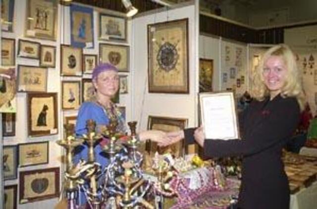 Kalėdinėje mugėje - dovanos lankytojams 