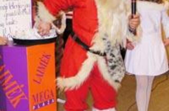 Tikroji Kalėdų dvasia prekybos centre "Mega Plaza" 