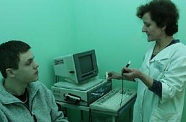 Kompiuteriai sargdina ne tik suaugusiųjų, bet ir vaikų akis 