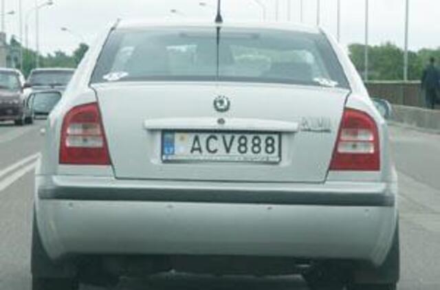 Naujieji numeriai - dar be Europos Sąjungos žvaigždučių 