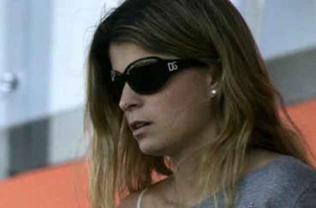 "Reaktyvinė lėlytė" Atėnė Onasis