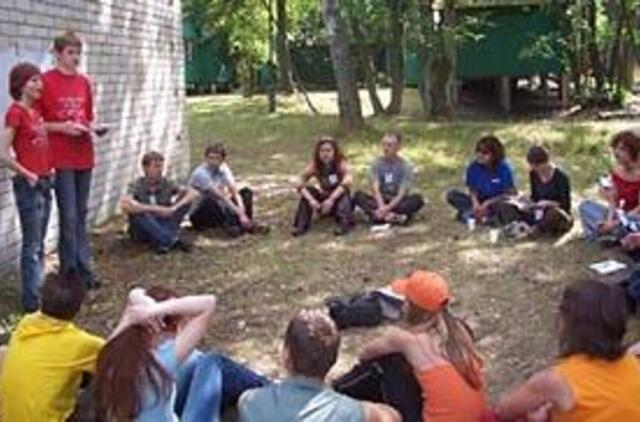 AIESEC nariai poilsį derina su darbais 