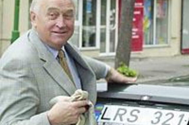 Rinkimų autsaideriai spjovė į politiką 