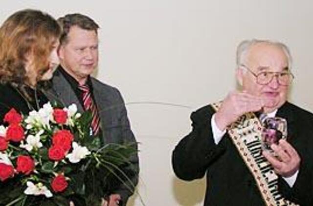 G. A. Norvaišas - gydytojas, atiduodantis save pacientams 