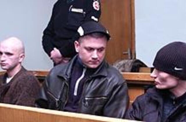 Kaltinamieji šiurpiais nužudymais reikalavo gerbti jų teises 