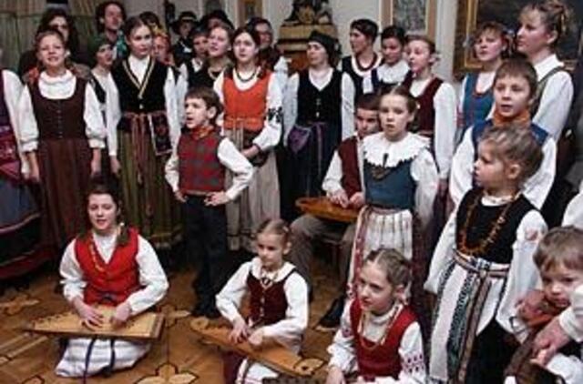 Saulėgrįža ir Kalėdos tarp laikrodžių 