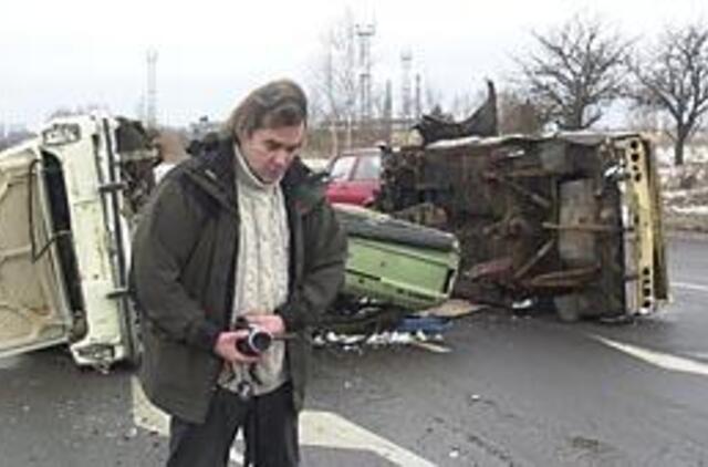 Žmones keliuose skinanti giltinė nesitraukia iš Lietuvos 