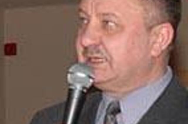 Klaipėdos ligoninės vadovui įteiktas premjero vardinis laikrodis 