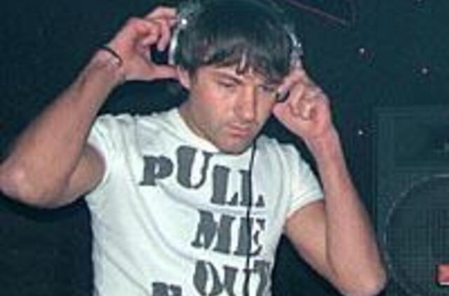 Ignas I.V. kviečiamas groti ir vestuvėse 