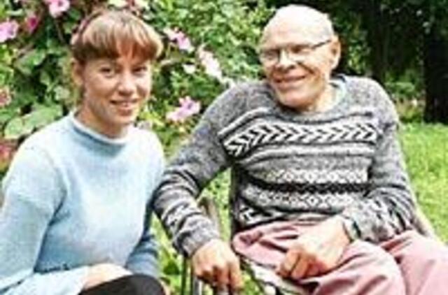 Neįgalų juvelyrą nuo nevilties gelbsti aistros 