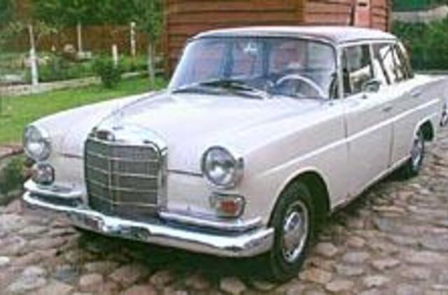 Mersedesas - ir senas mersedesas 