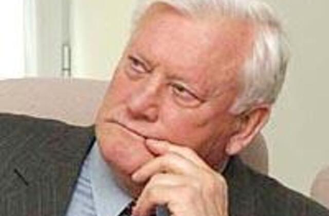 Premjeras guldomas po parlamentiniu skalpeliu 