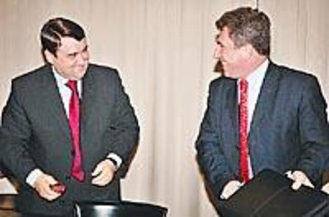 SU-27 pilotas kviečiamas atvykti į Lietuvą 