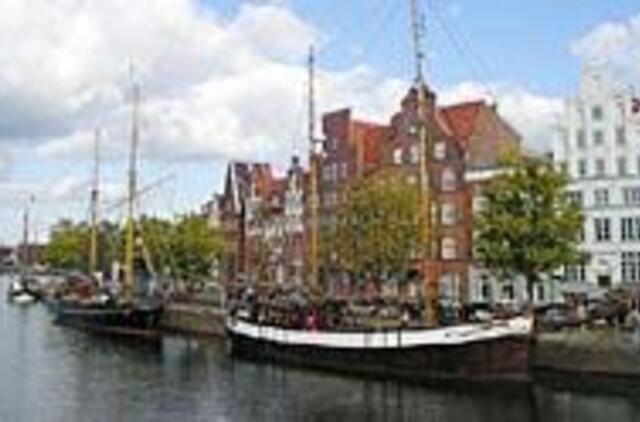 Jūriniai motyvai Liubeko uoste 