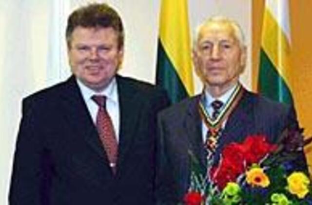 Pagerbė Lietuvos krepšinio legendą 