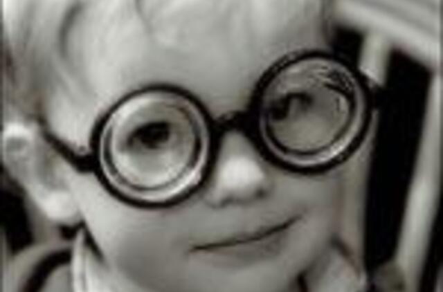 Netinkami akiniai gali sukelti galvos skausmus 