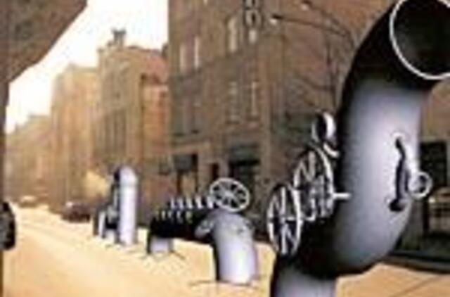 Jūros šventėje šliaužios metalinė gyvatė 