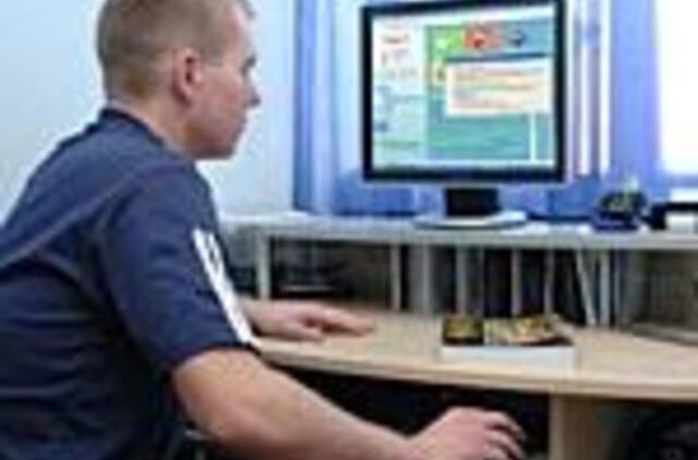 Elektroniniai dienynai - jaunųjų "genijų" atakų objektas 