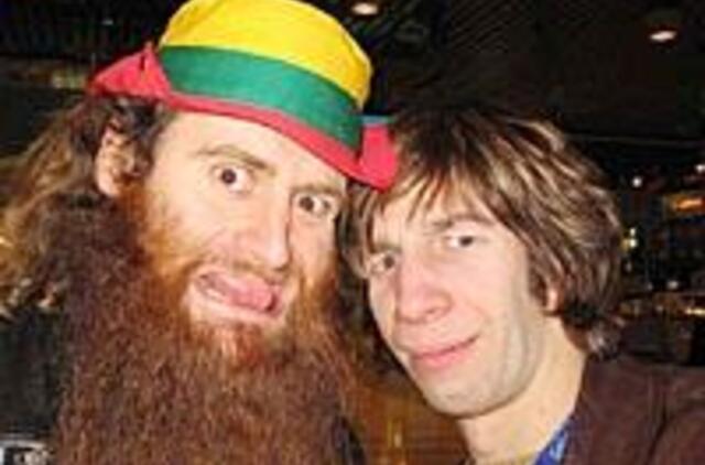 Lazda su bronzine ožio galva gyvenimo neapvertė