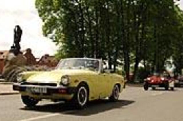 Senoviniais ratais - į naują vasarą 