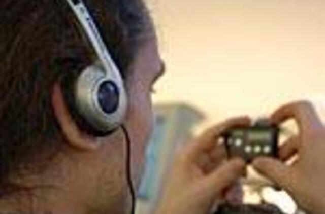 Modernūs grotuvai gali pakenkti klausai 