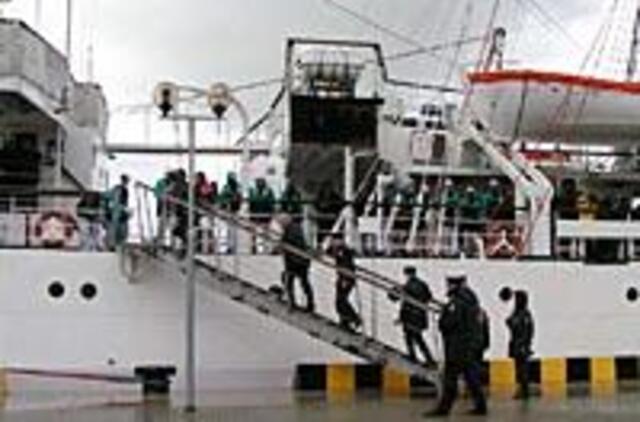 Kiek dar agentai vežios į laivus vadinamąją komisiją? 