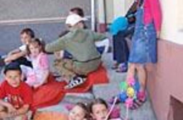 Antstoliui pagailo vaikų 