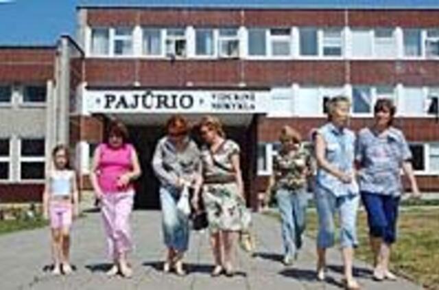 Vyriausybės atstovė: mokyklų reforma pažeidžia įstatymus 