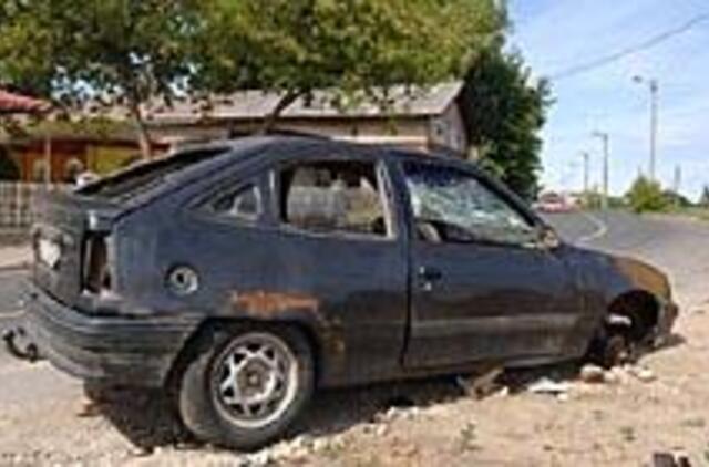 Miesto kiemai valosi nuo laužo 