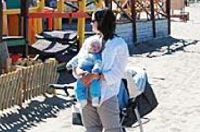 Nėščiosios kaltina valstybę patyčiomis 