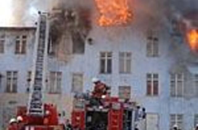 Klaipėdiečiai kvėpavo degimo produktais užterštu oru 