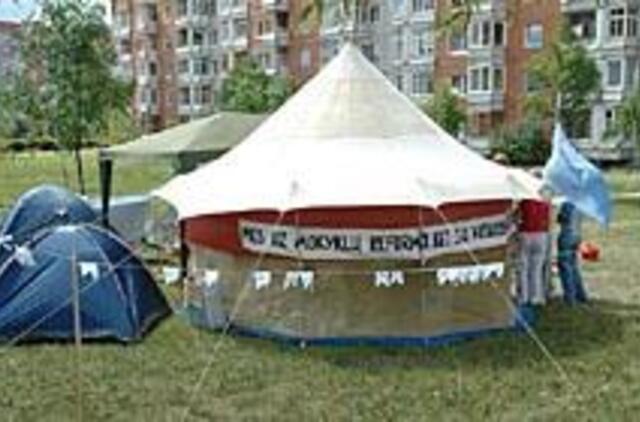 Rusakalbių mokyklų klausimą narplios teismas 