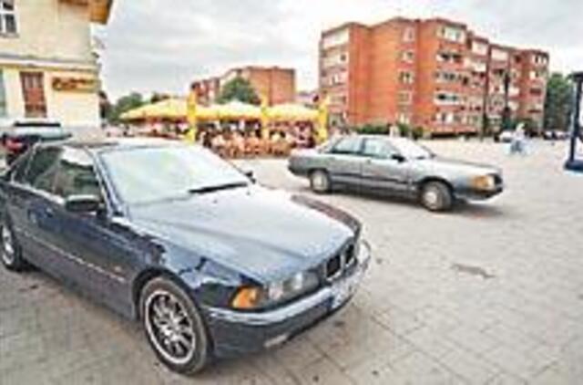 Pėsčiųjų alėjoje - automobilių ralis 