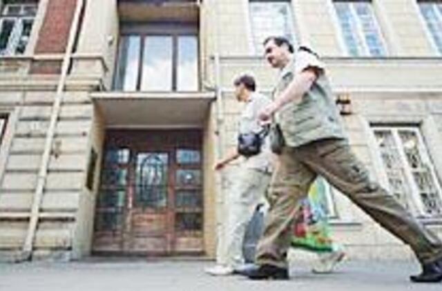 Į apskritį braunasi "garsūs" valdininkai 